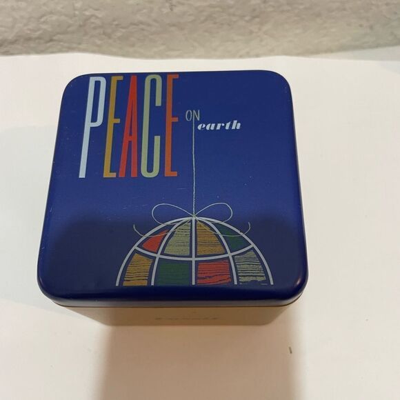 1 Fossil Collectible Presentation Genuine Display Gift Watch Tin Box empty - Picture 2 of 4